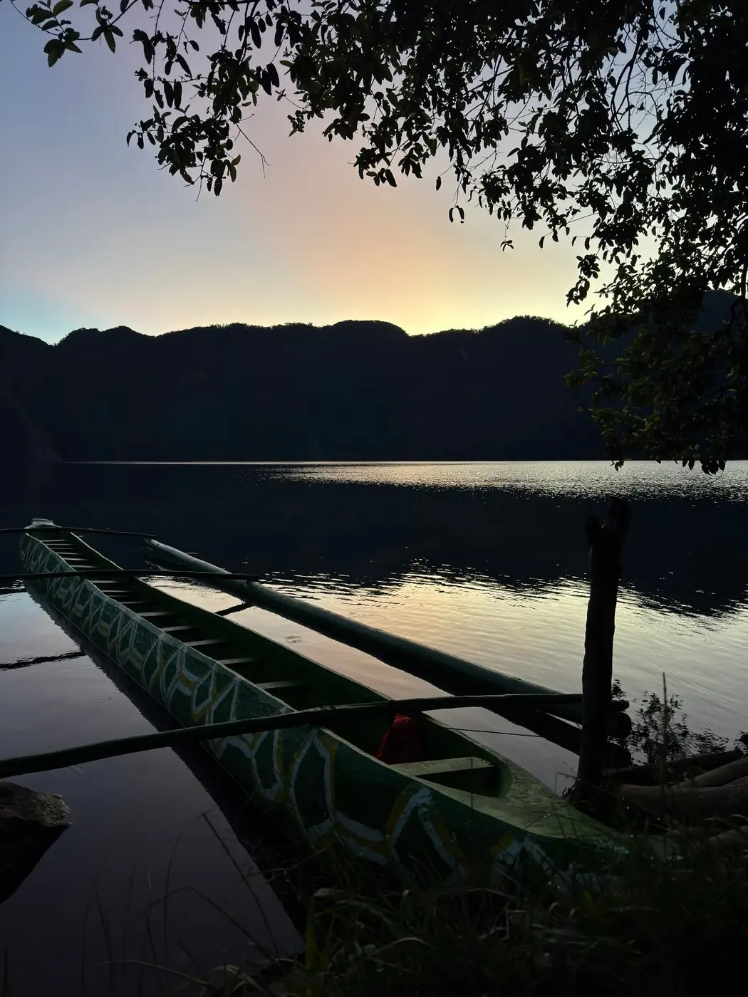 [Sample] Lake Holon Trek